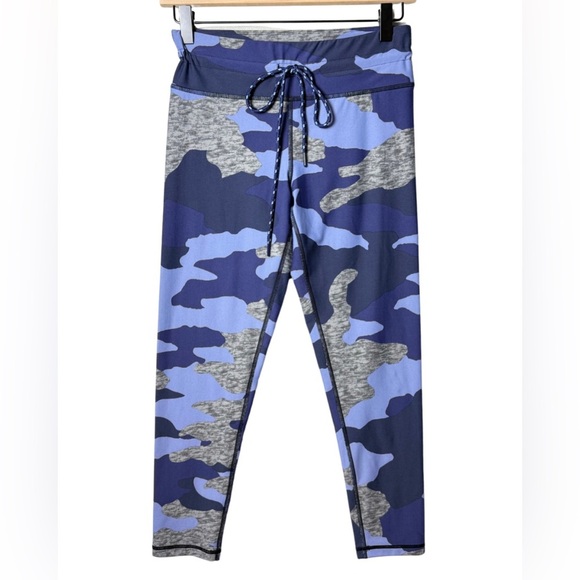 Aerie Women’s High Rise Blue and Gray Camouflage Leggings with Waist Tie size M - Picture 1 of 10
